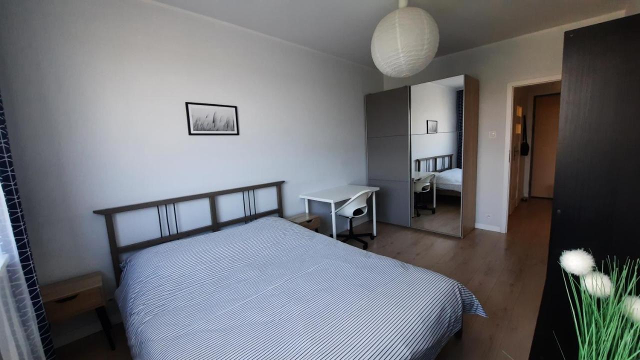 Apartmán Ursa - Wygodny Apartament I Bezplatny Parking Na Miejscu Varšava Exteriér fotografie